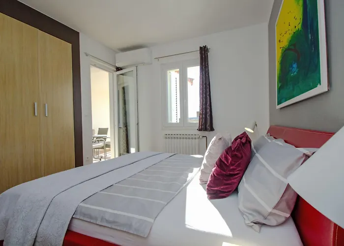 Aquanur-5 By Interhome Sovlje